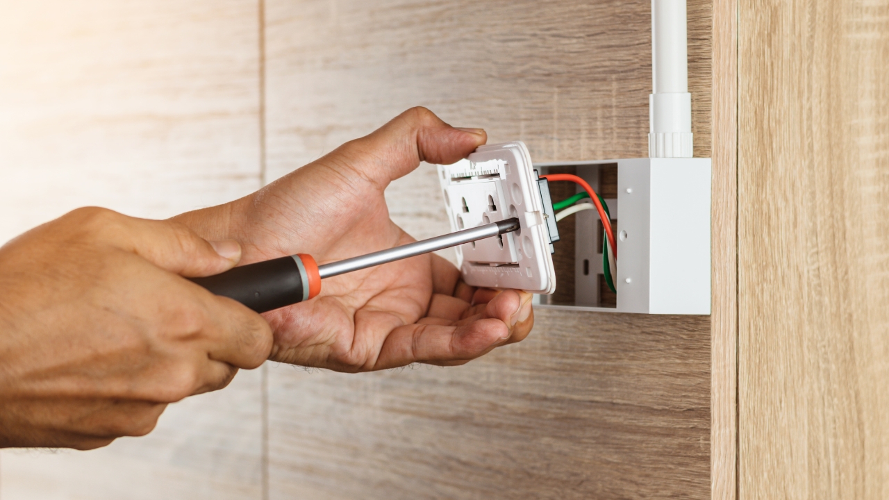 Outlet installation